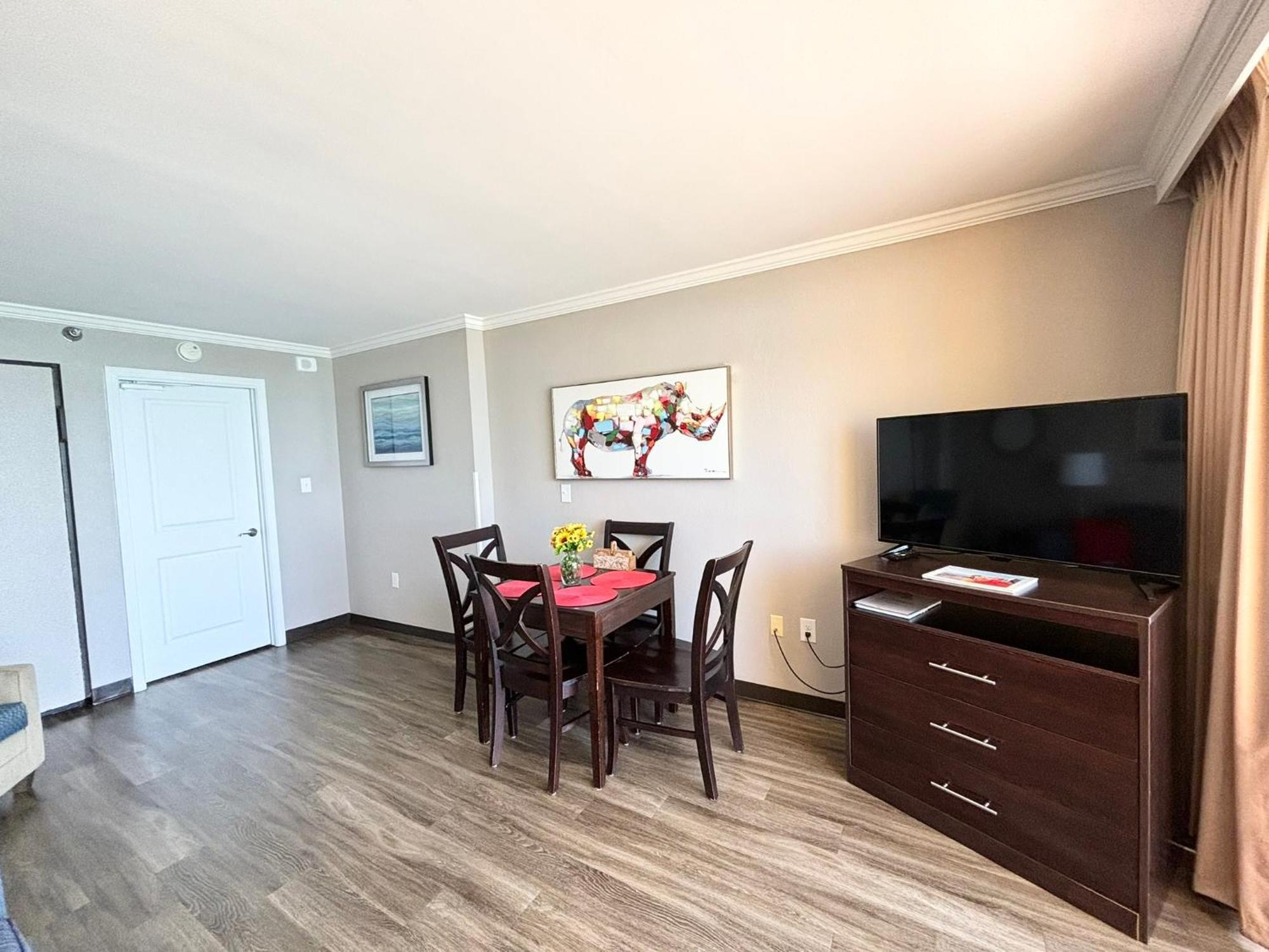 Azure Bliss Oceanfront Condo Sleeps 6 マートルビーチ エクステリア 写真