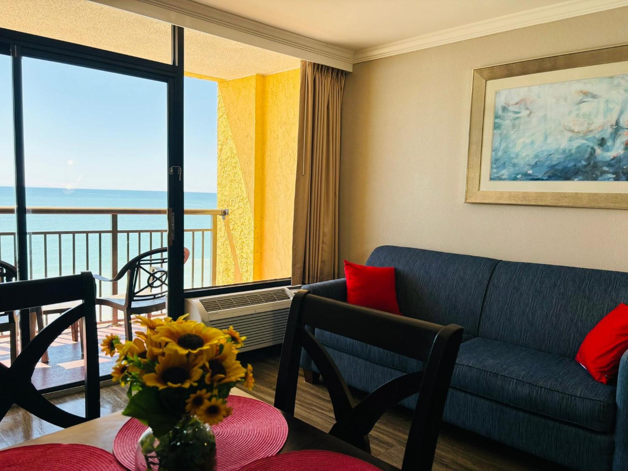 Azure Bliss Oceanfront Condo Sleeps 6 マートルビーチ エクステリア 写真