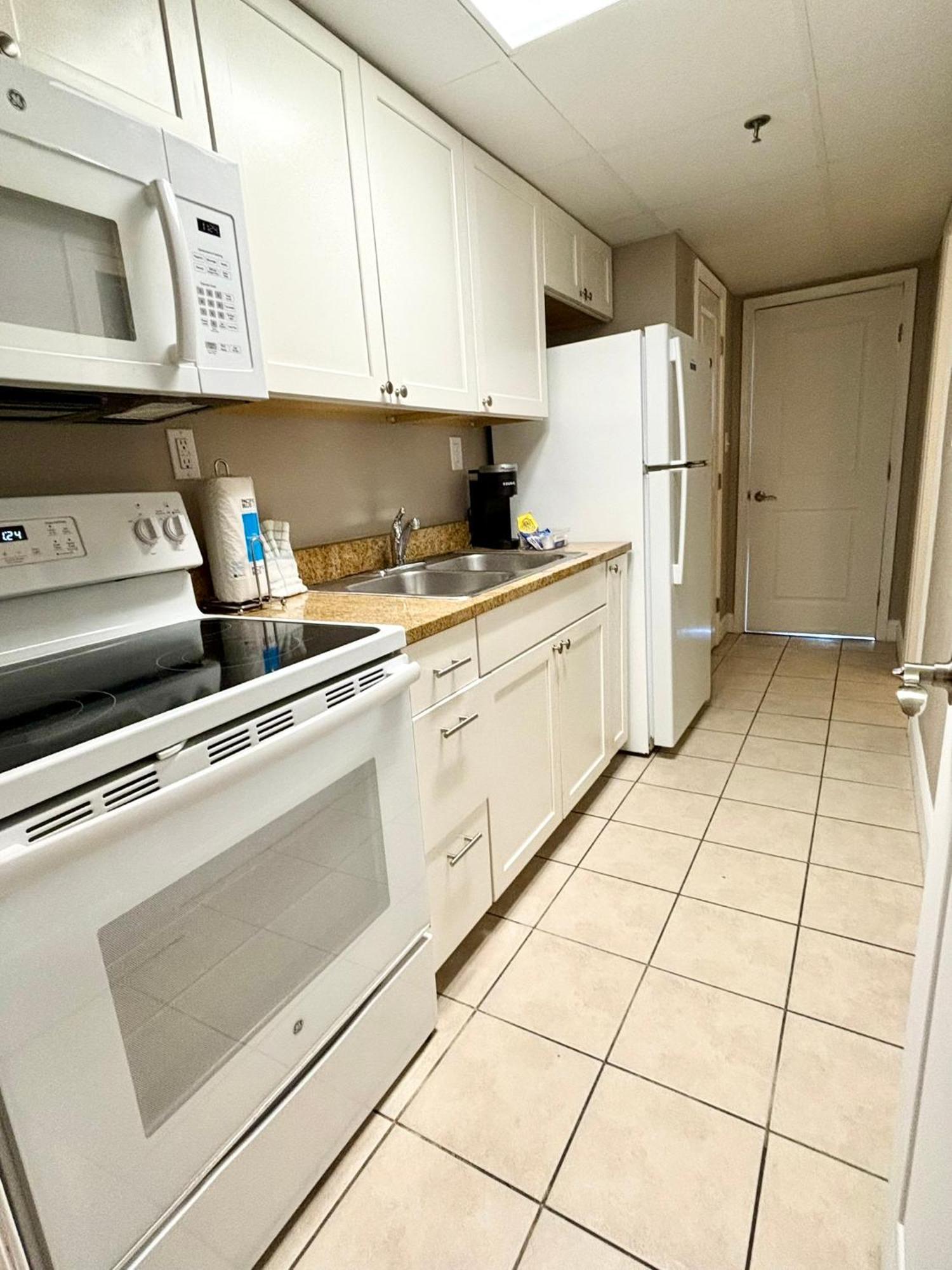 Azure Bliss Oceanfront Condo Sleeps 6 マートルビーチ エクステリア 写真