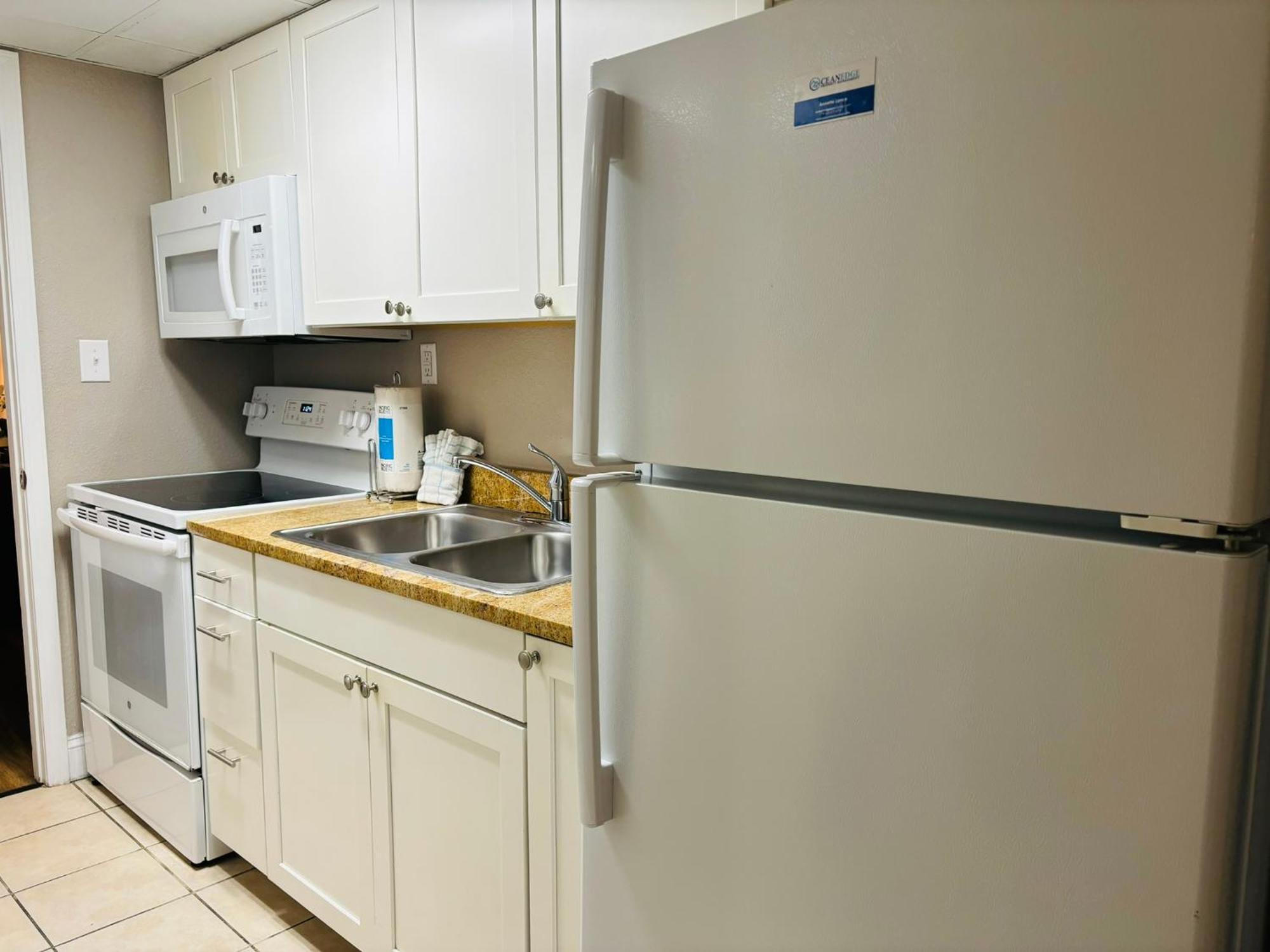Azure Bliss Oceanfront Condo Sleeps 6 マートルビーチ エクステリア 写真