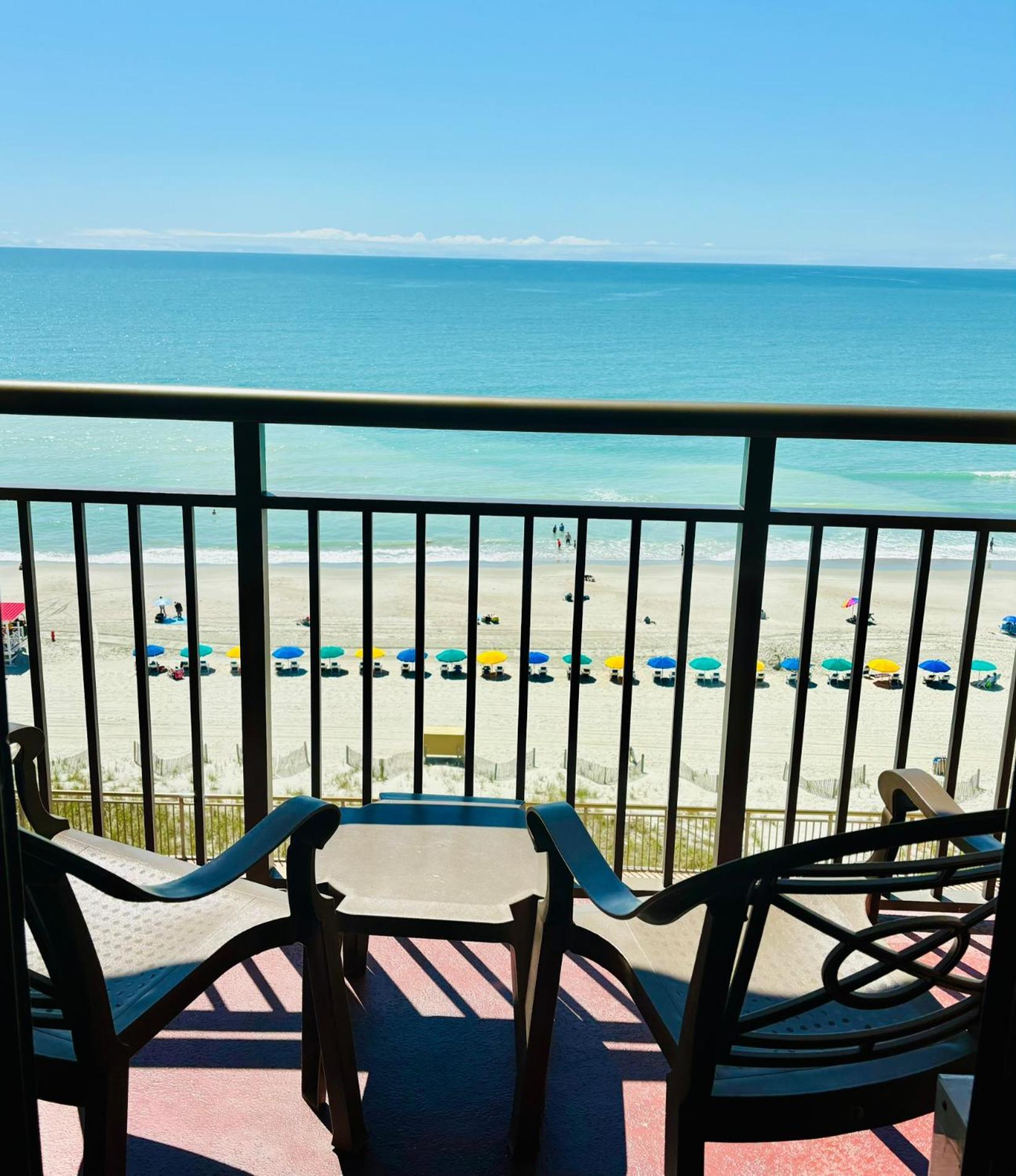 Azure Bliss Oceanfront Condo Sleeps 6 マートルビーチ エクステリア 写真